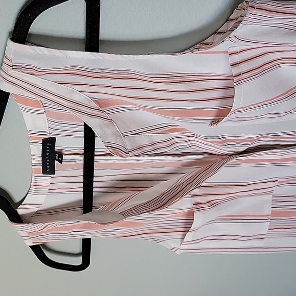 Sanctuary Girly Shirttail Hem pink/ white Split Back Button Up Blouse Top Small - Picture 3 of 10